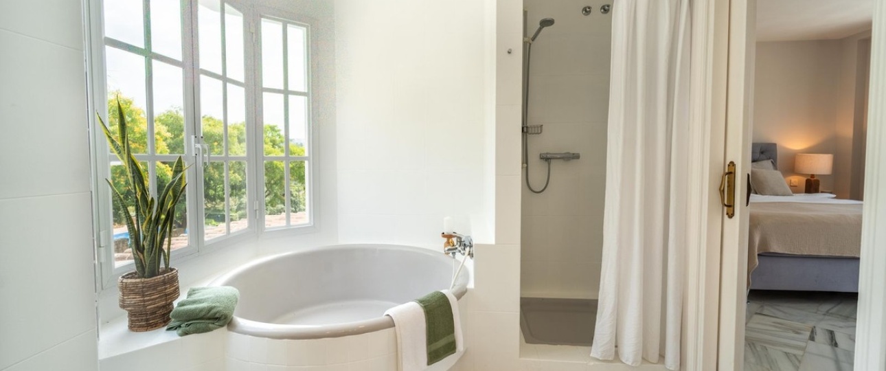 Resale - Villa - Marbella - Elviria