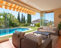 Resale - Villa - Marbella - Elviria