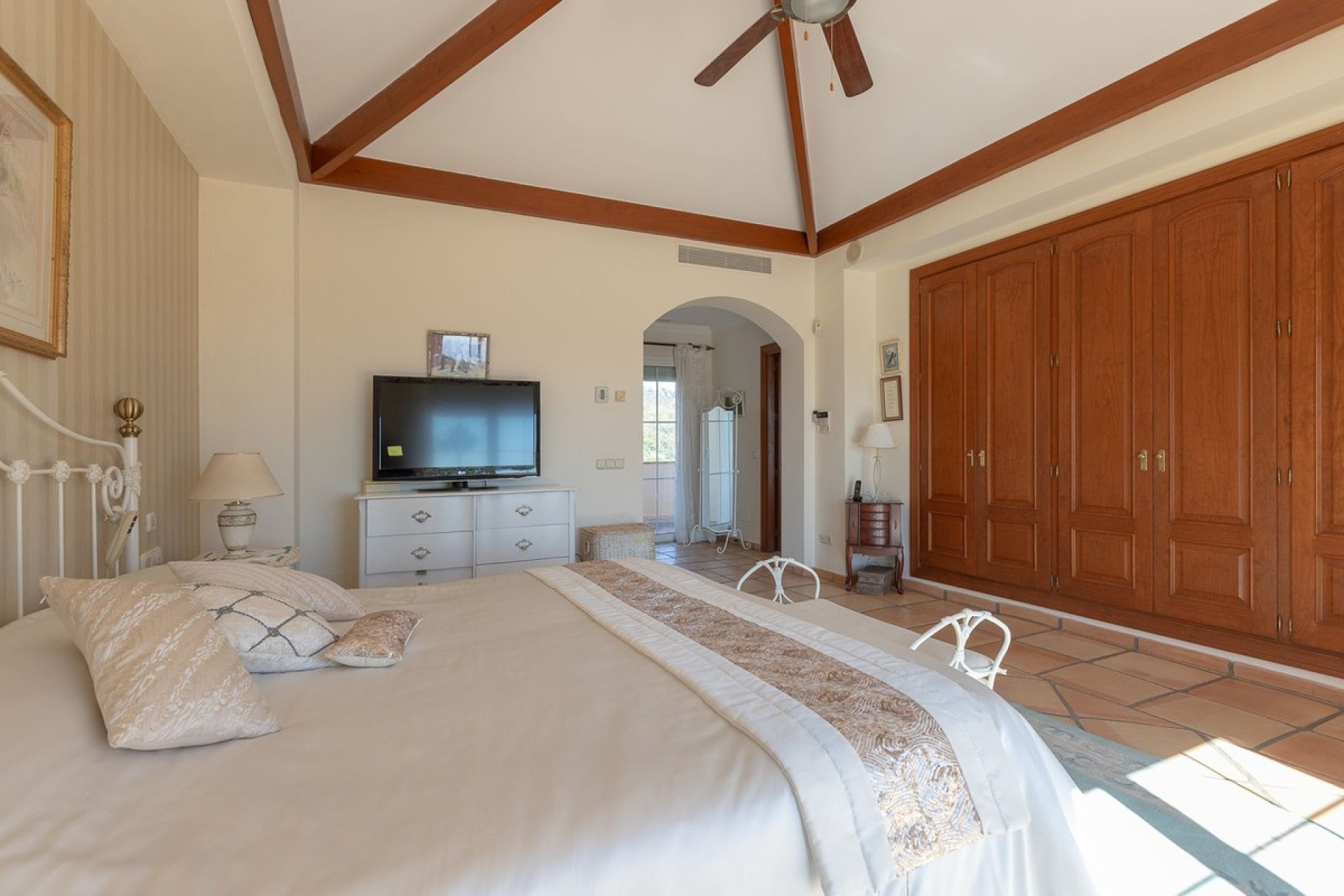 Resale - Villa - Marbella - Elviria
