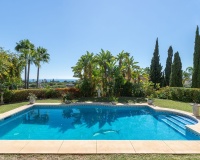 Resale - Villa - Marbella - Elviria