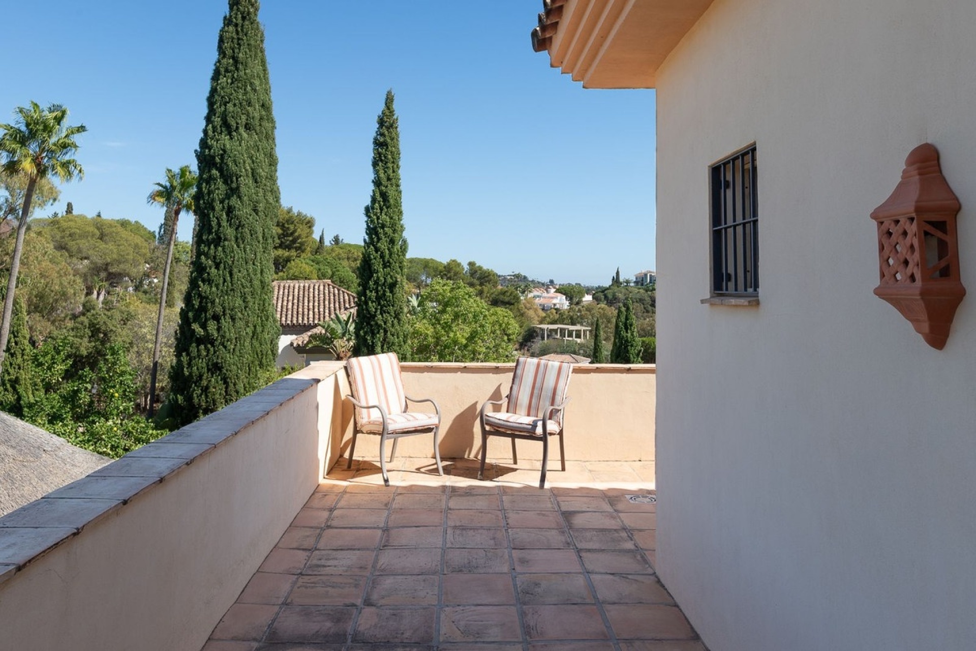 Resale - Villa - Marbella - Elviria