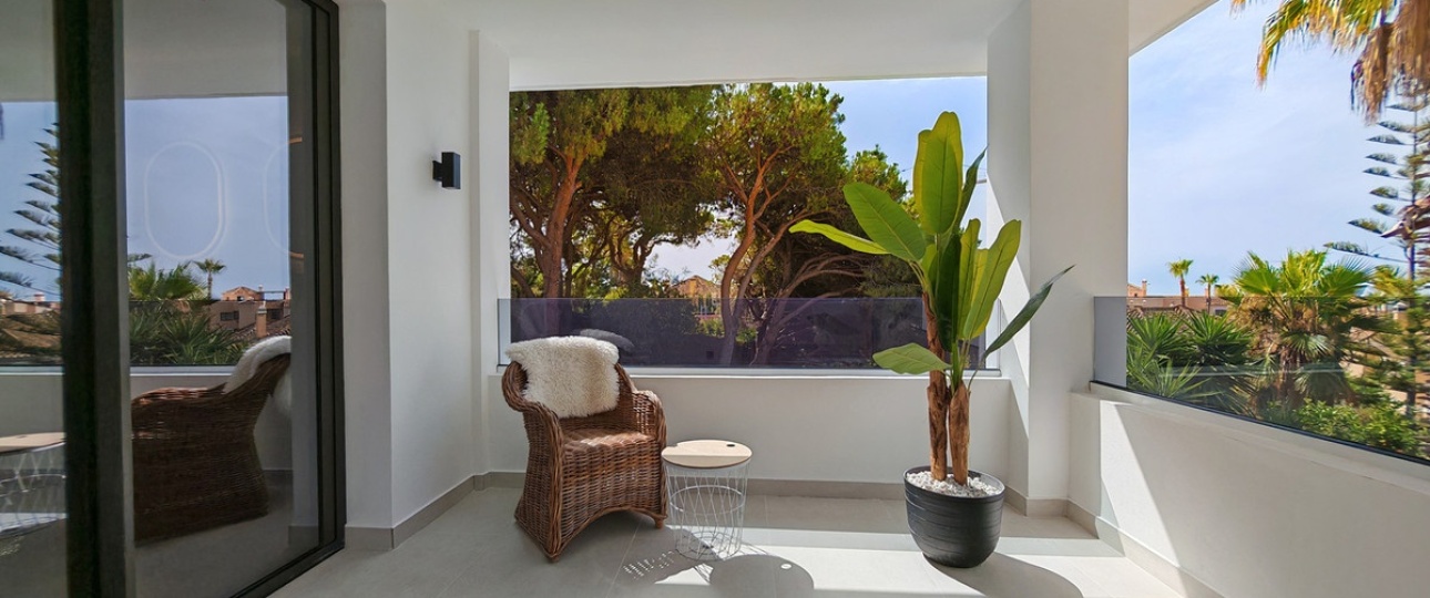 Resale - Villa - Marbella - Elviria