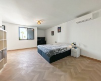 Resale - Villa - Marbella - Elviria