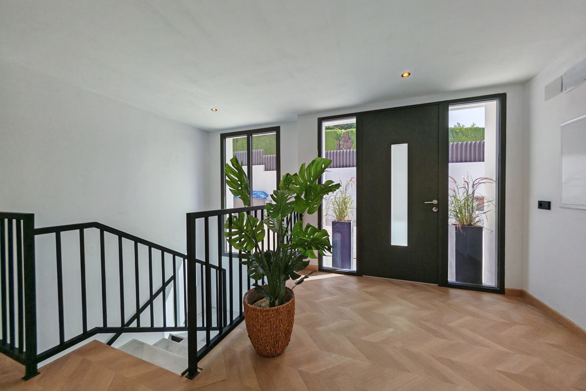 Resale - Villa - Marbella - Elviria