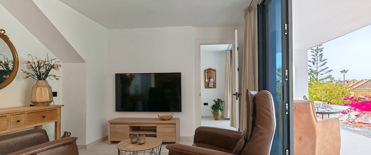 Resale - Villa - Marbella - Elviria