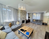 Resale - Villa - Marbella - Elviria