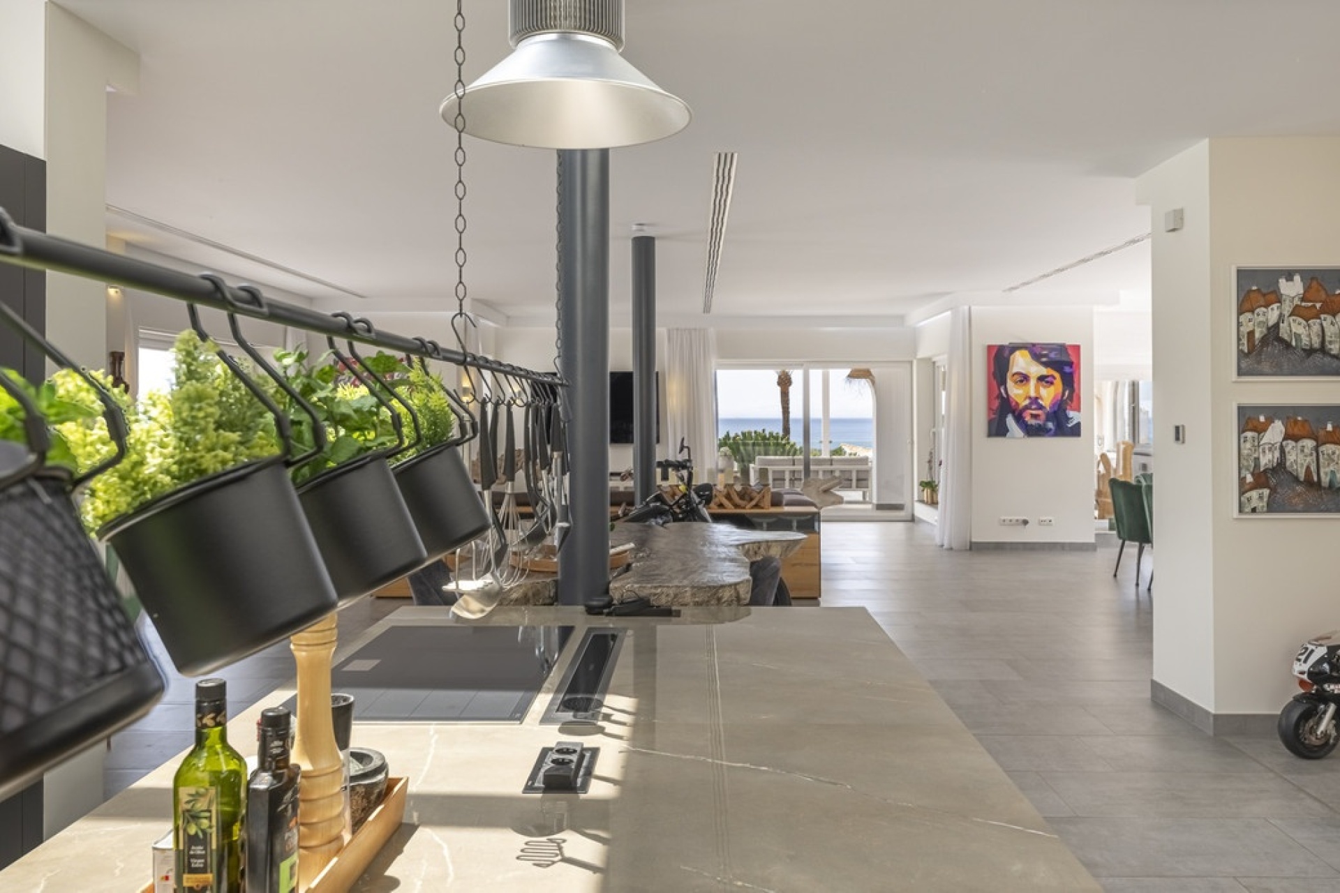 Resale - Villa - Marbella - Elviria