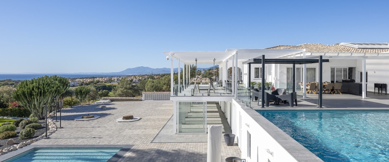 Resale - Villa - Marbella - Elviria
