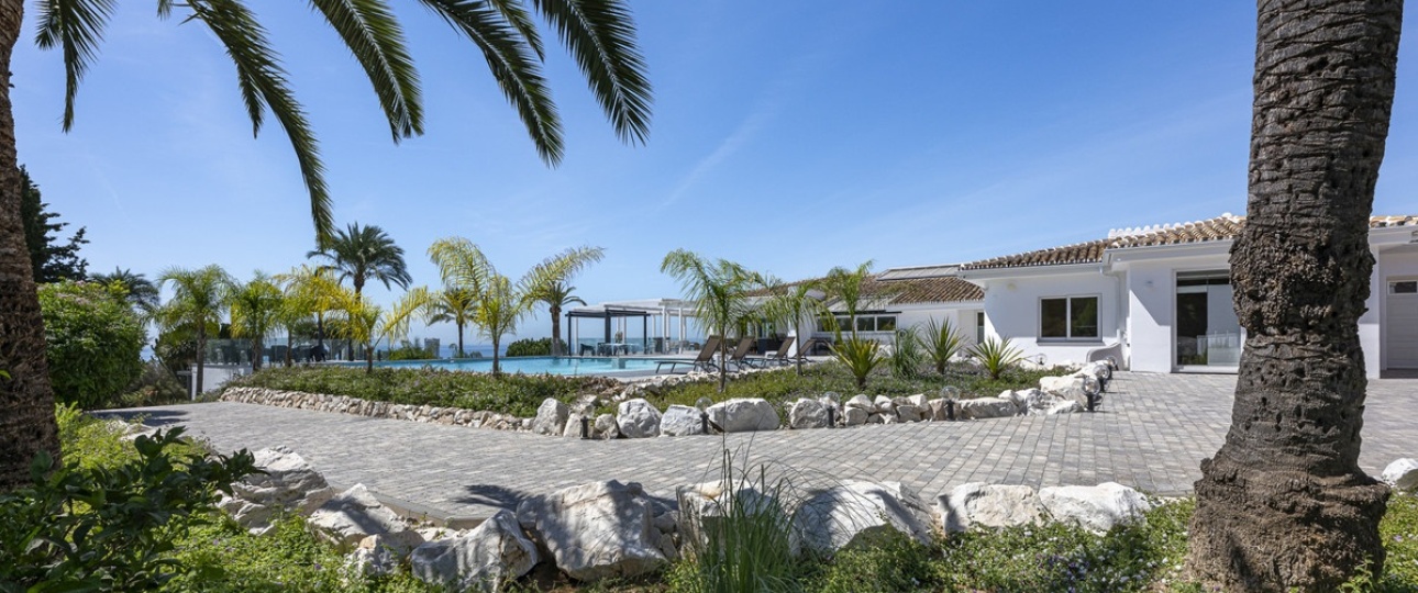 Resale - Villa - Marbella - Elviria