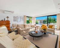 Resale - Villa - Marbella - Elviria