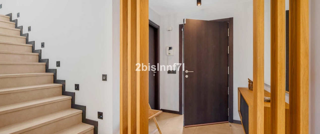 Resale - Villa - Marbella - Elviria