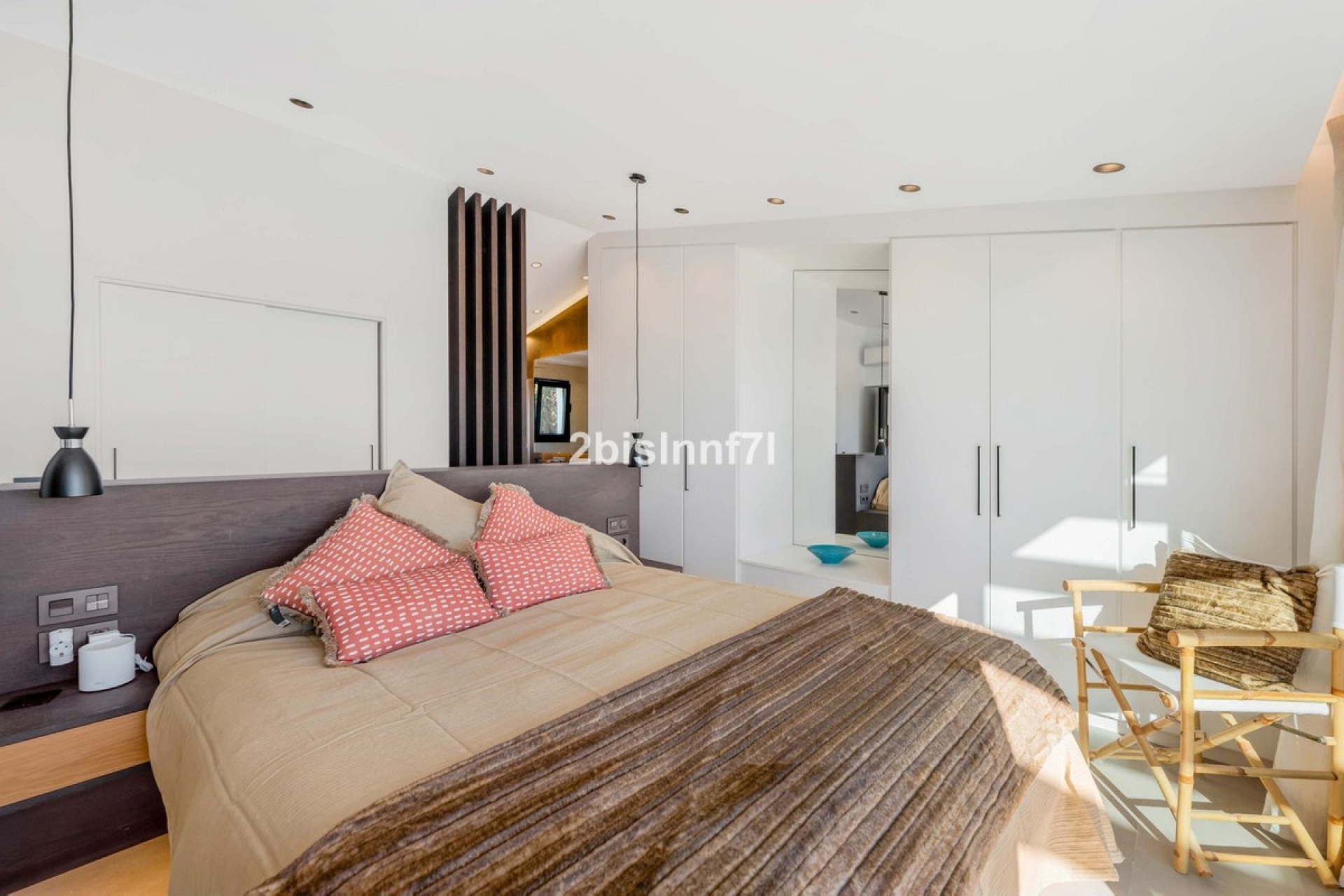 Resale - Villa - Marbella - Elviria