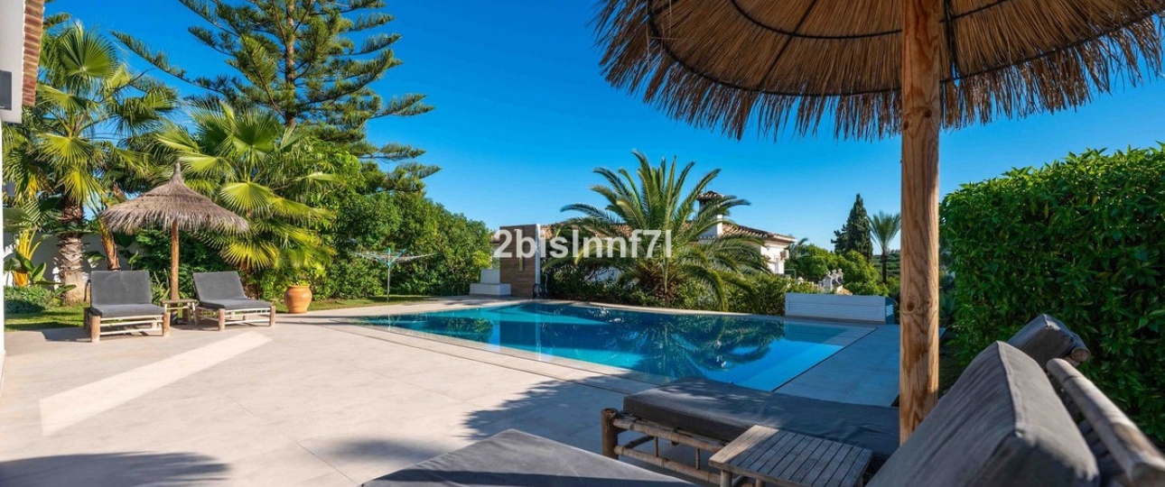 Resale - Villa - Marbella - Elviria