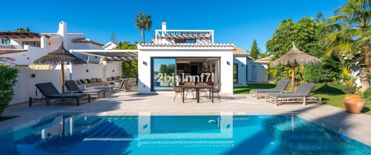 Resale - Villa - Marbella - Elviria