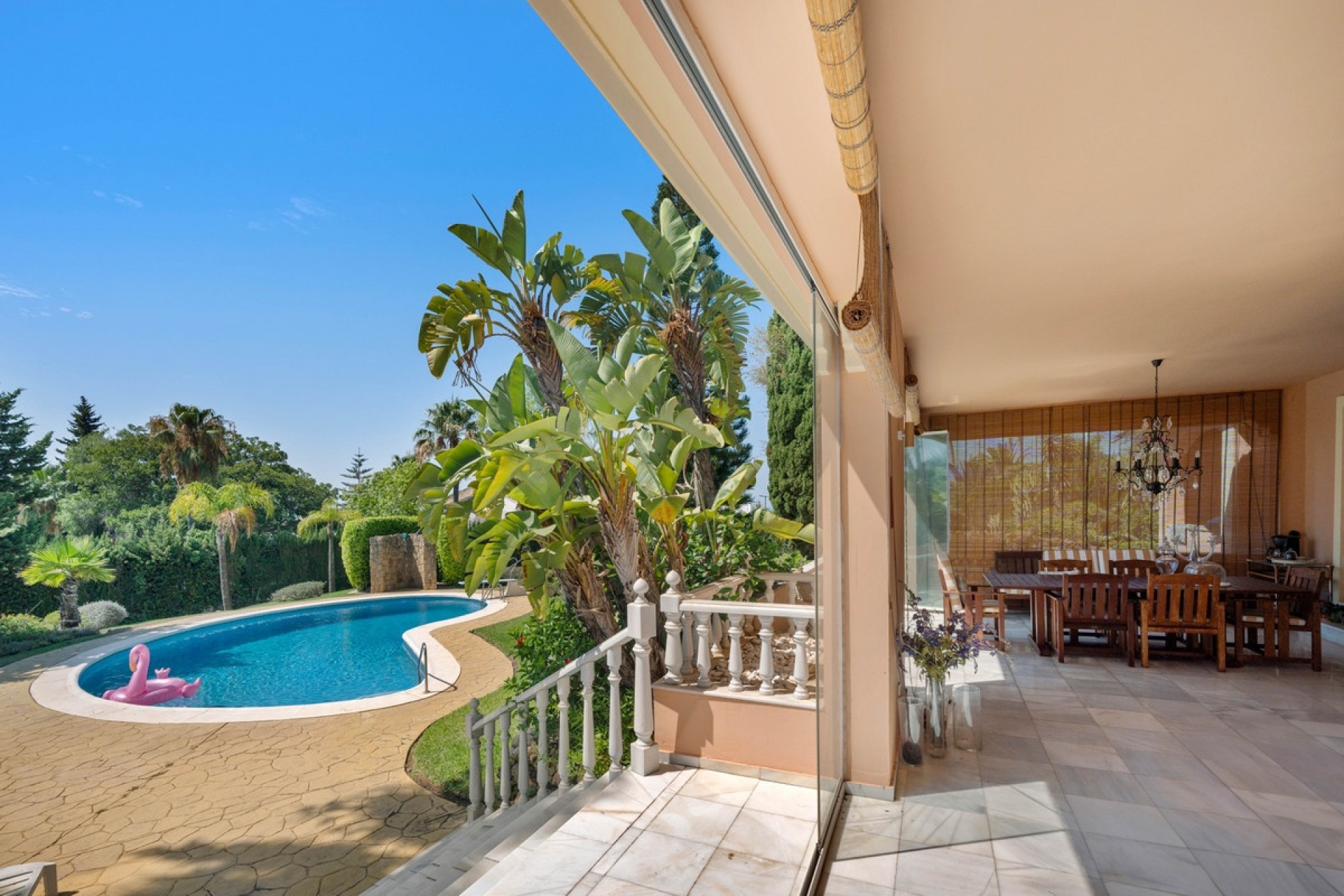 Resale - Villa - Marbella - Elviria