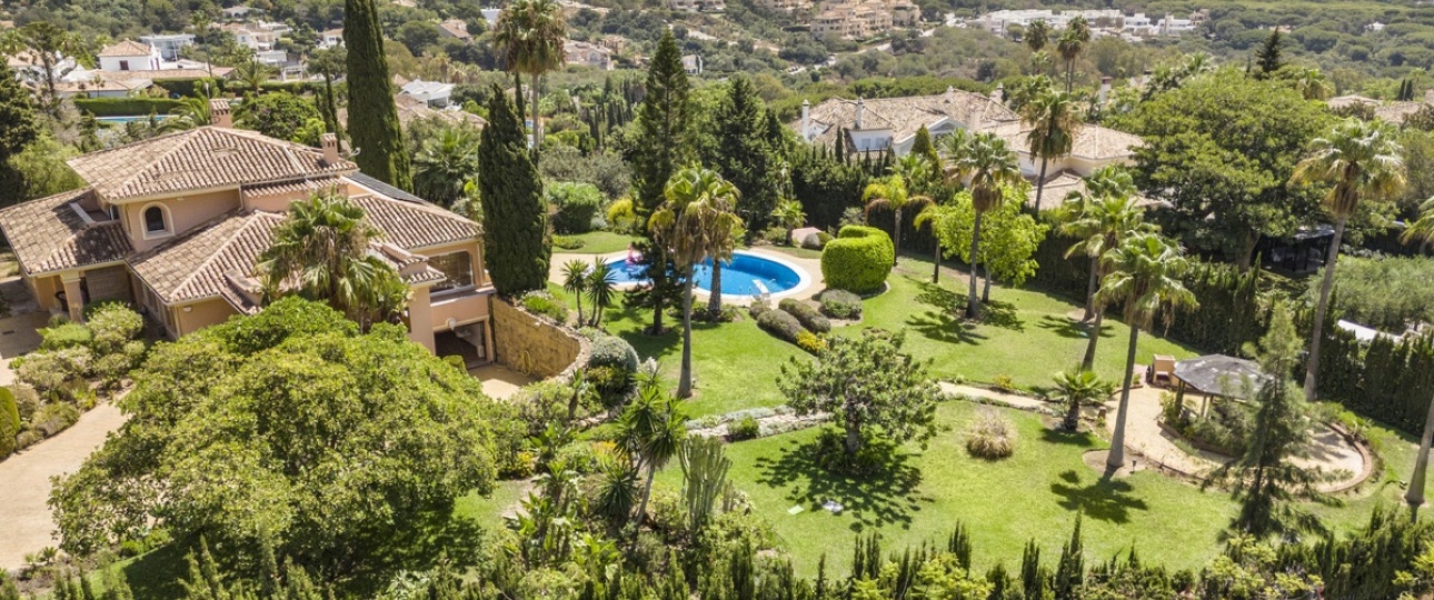 Resale - Villa - Marbella - Elviria