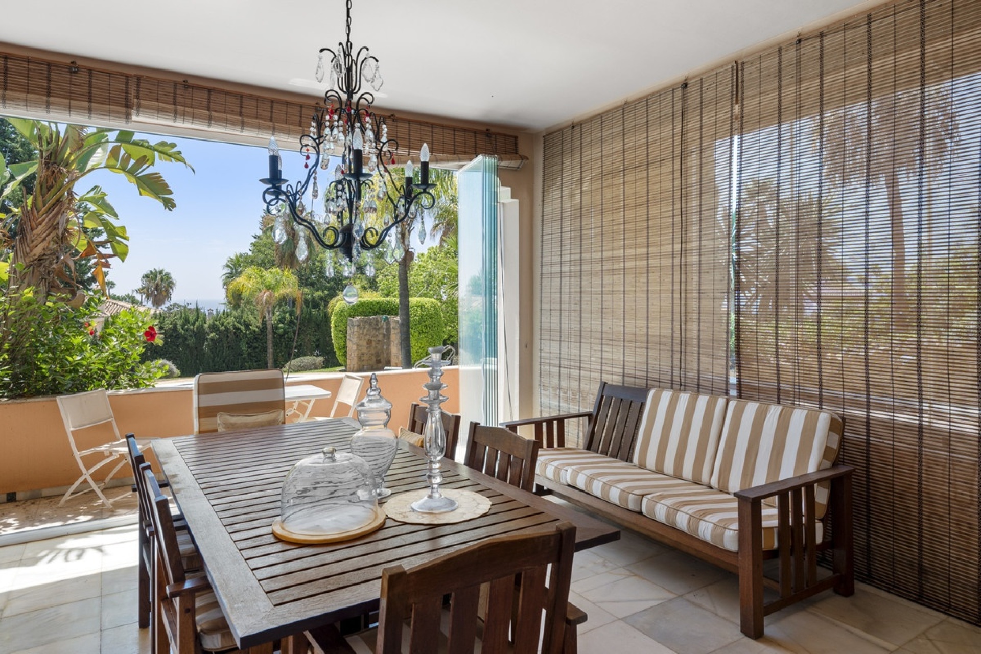 Resale - Villa - Marbella - Elviria