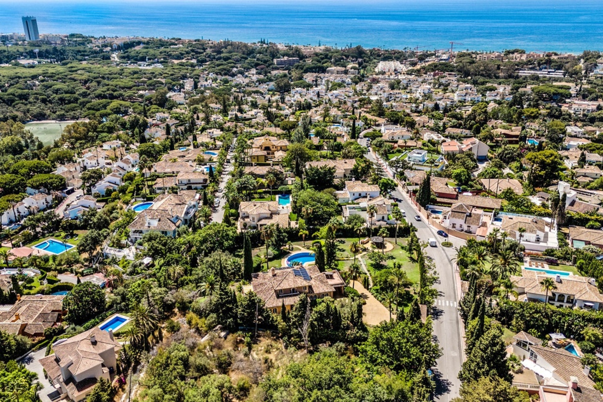 Resale - Villa - Marbella - Elviria