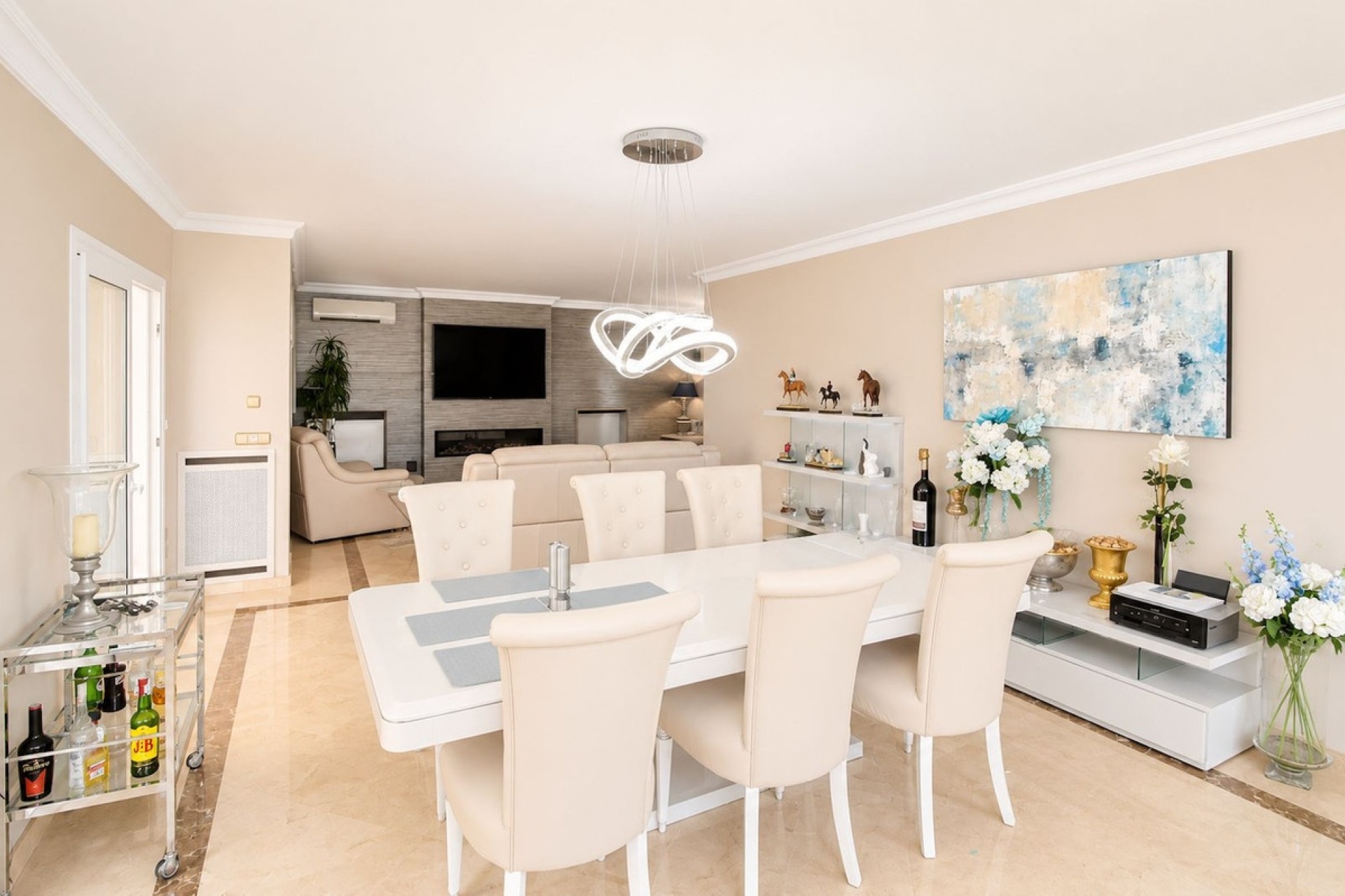 Resale - Villa - Marbella - Elviria