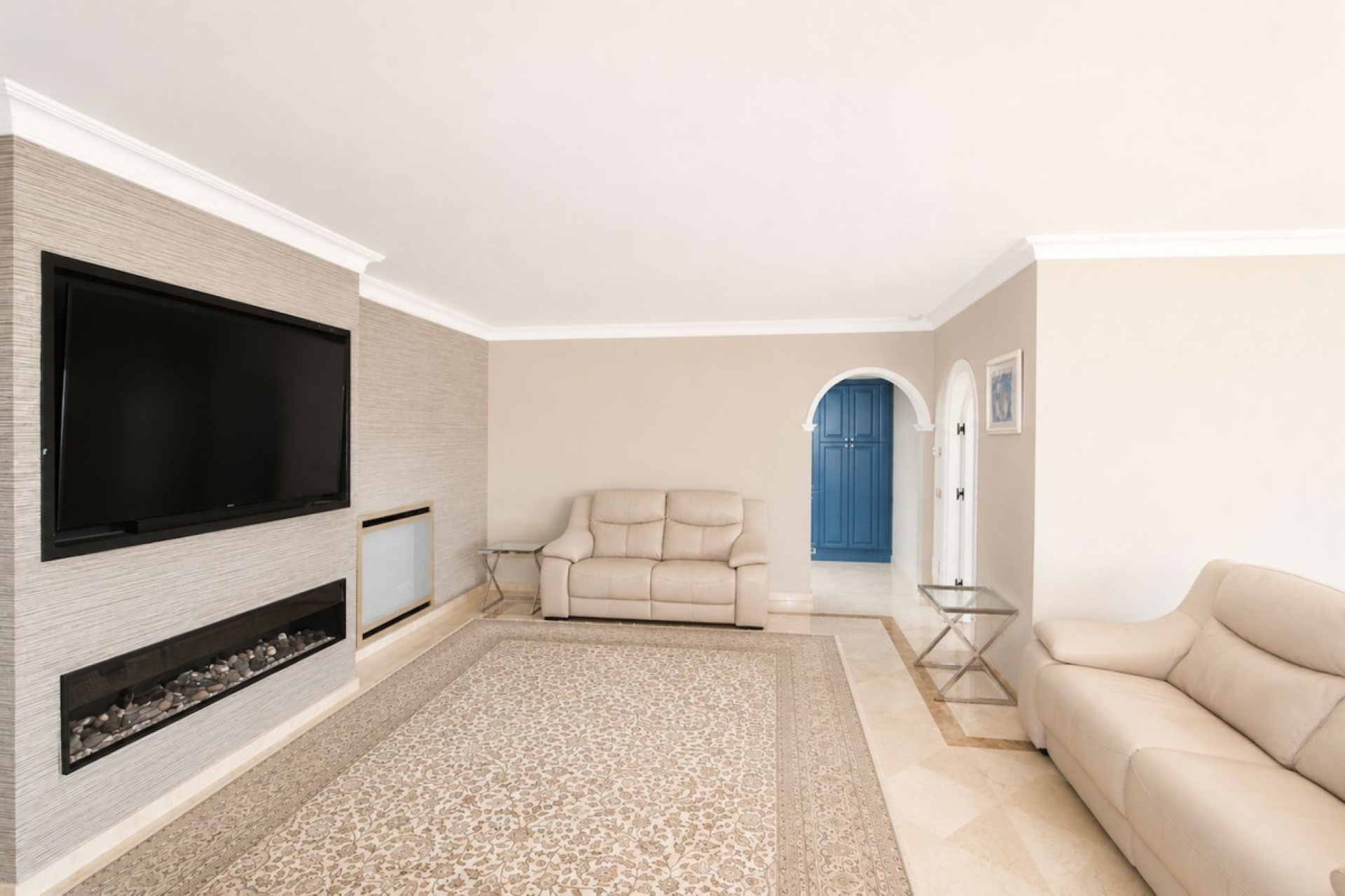 Resale - Villa - Marbella - Elviria