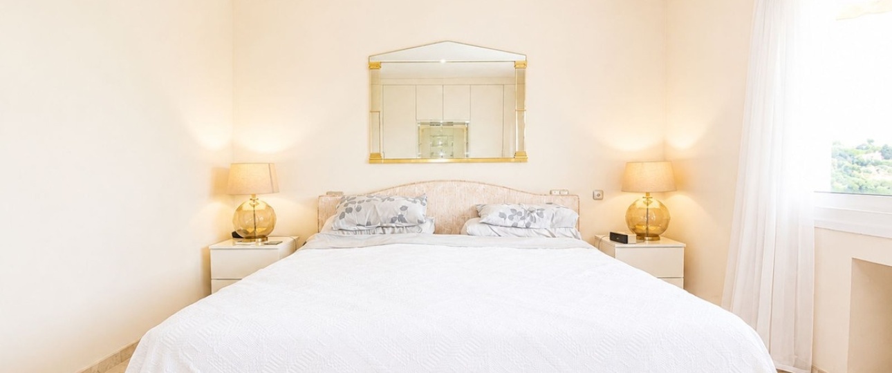 Resale - Villa - Marbella - Elviria