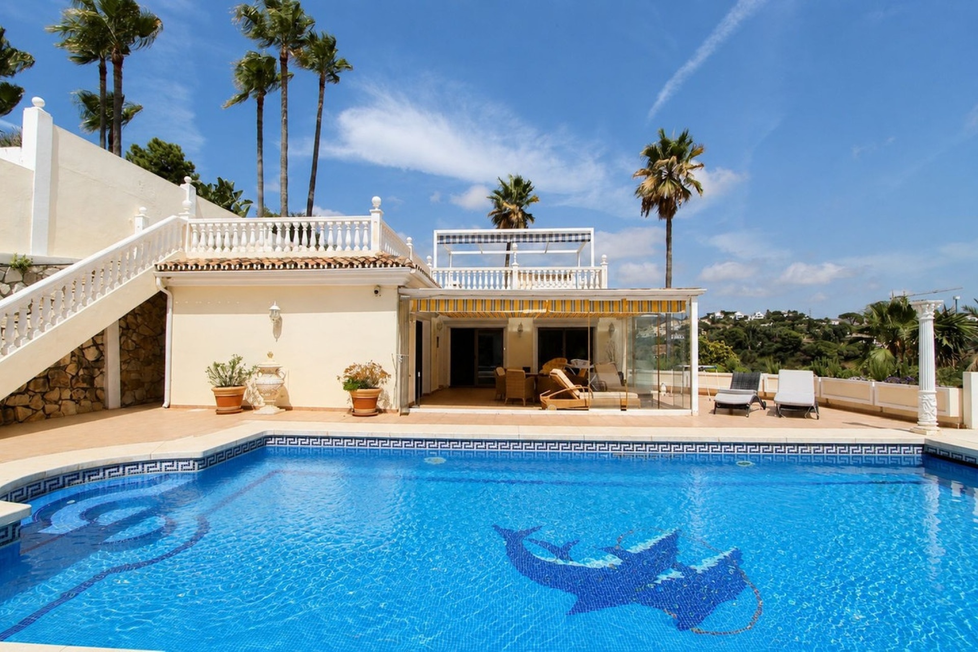 Resale - Villa - Marbella - Elviria