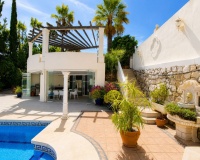 Resale - Villa - Marbella - Elviria