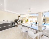 Resale - Villa - Marbella - Elviria