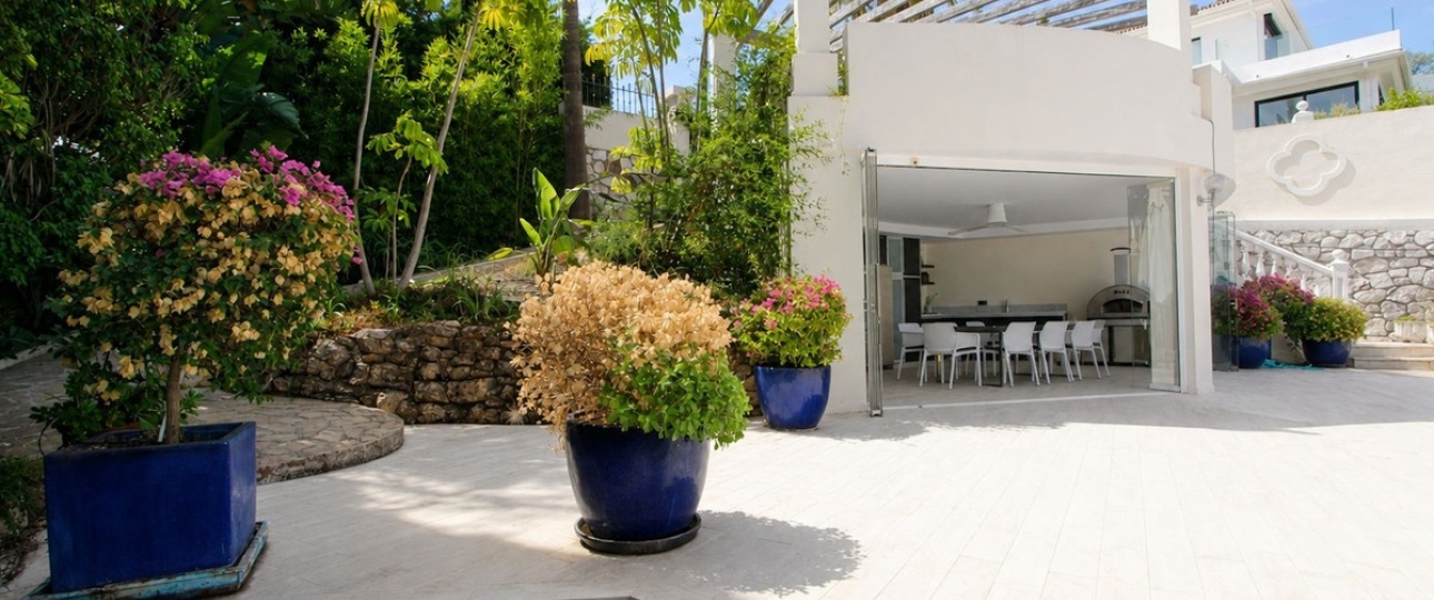 Resale - Villa - Marbella - Elviria