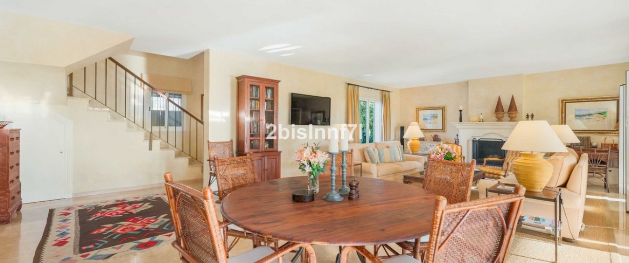 Resale - Villa - Marbella - Elviria