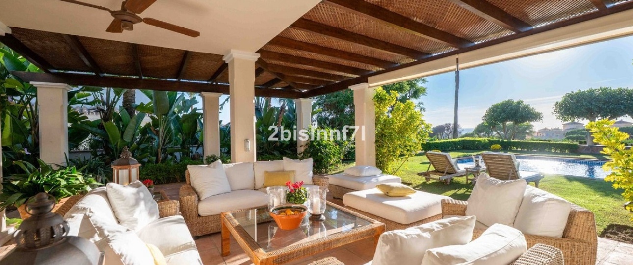 Resale - Villa - Marbella - Elviria