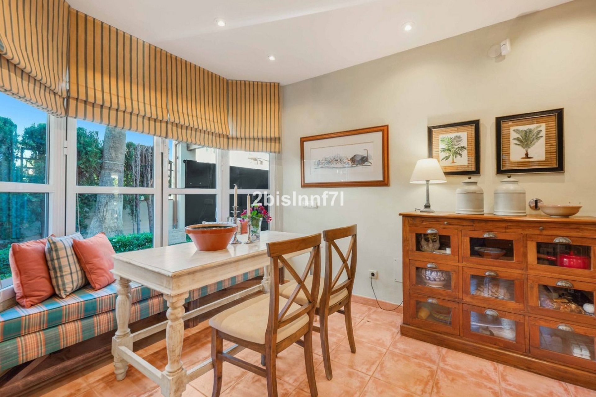 Resale - Villa - Marbella - Elviria