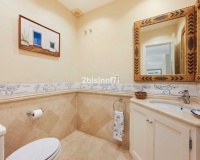 Resale - Villa - Marbella - Elviria