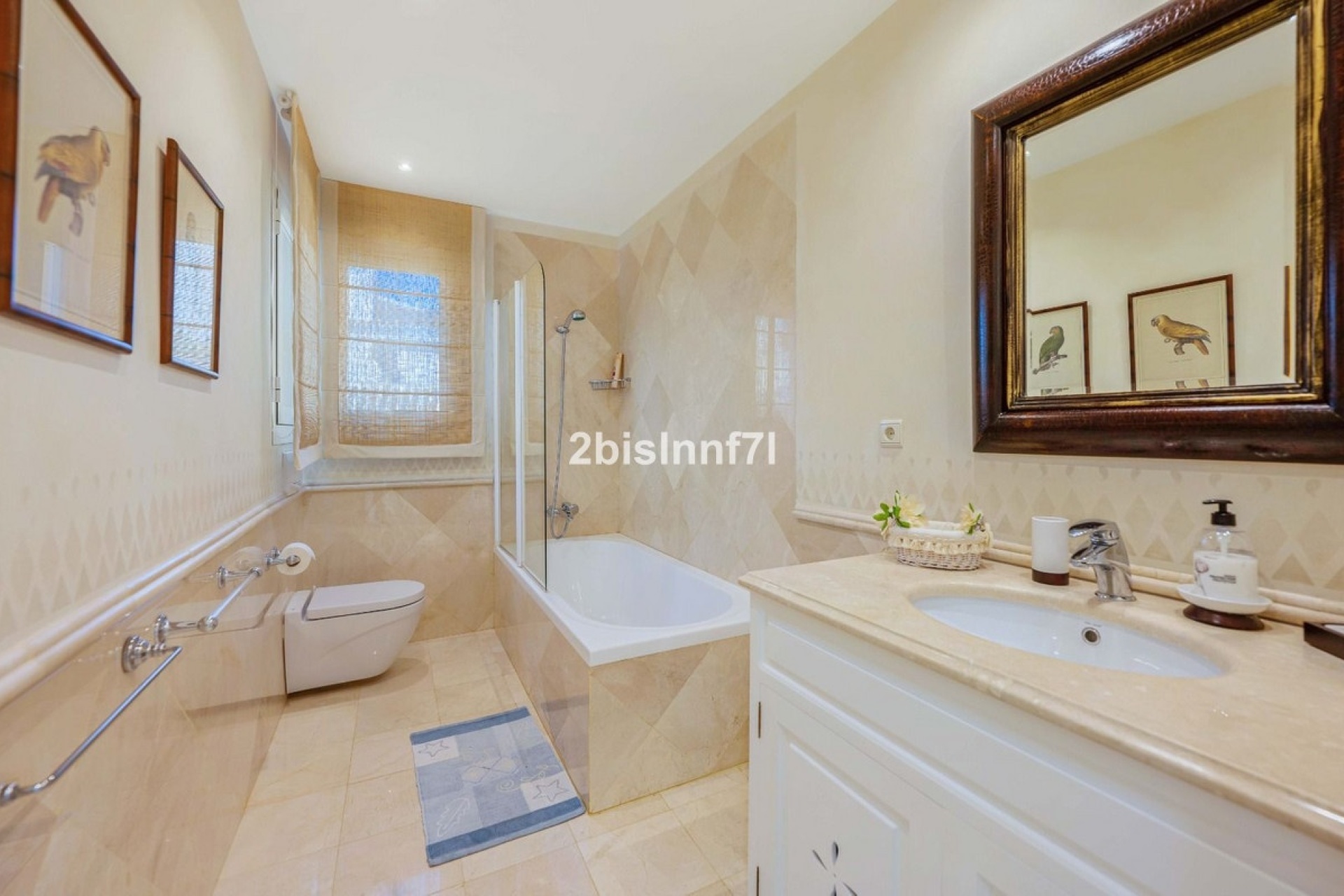 Resale - Villa - Marbella - Elviria
