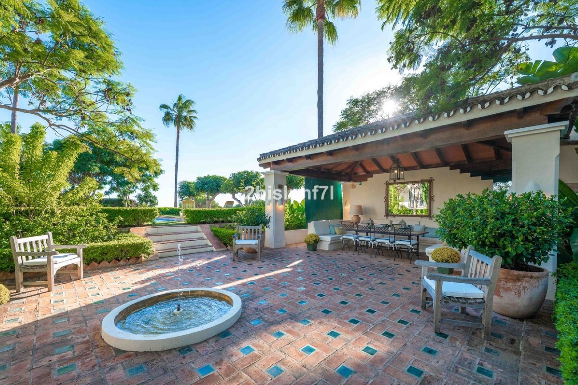 Resale - Villa - Marbella - Elviria