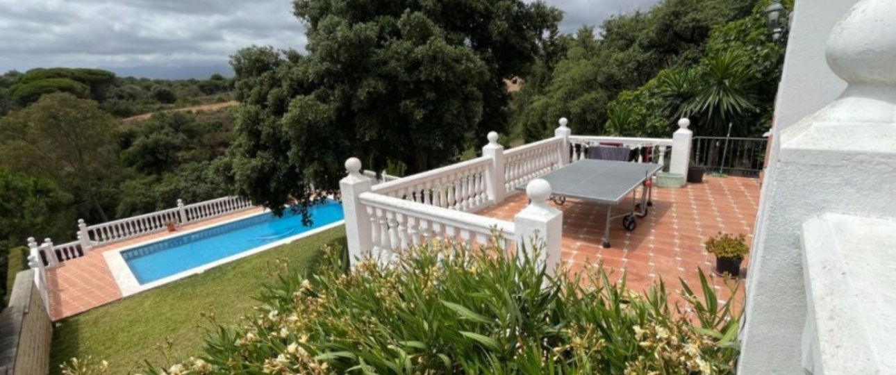 Resale - Villa - Marbella - Elviria