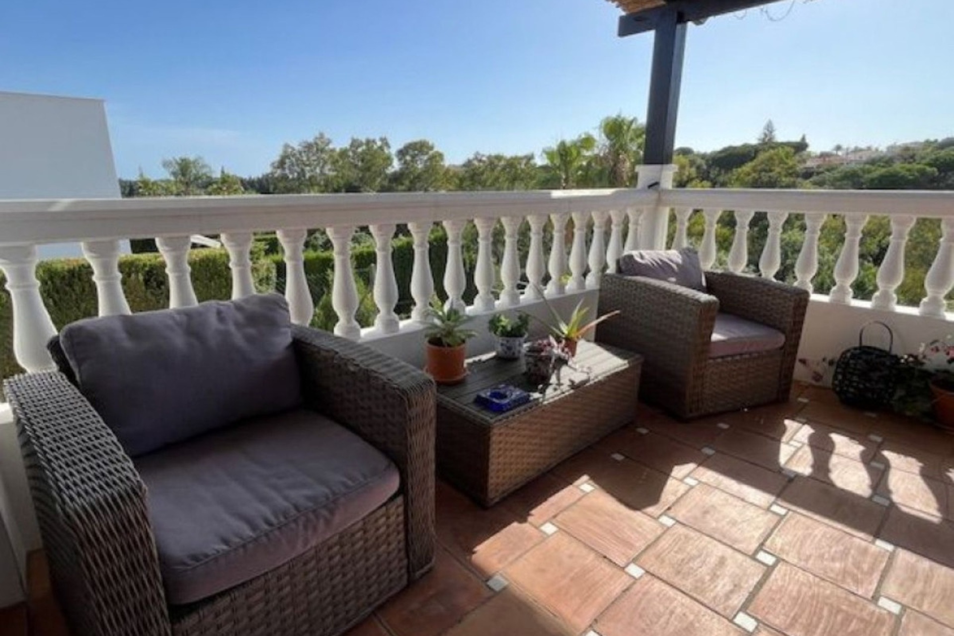 Resale - Villa - Marbella - Elviria