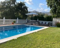 Resale - Villa - Marbella - Elviria