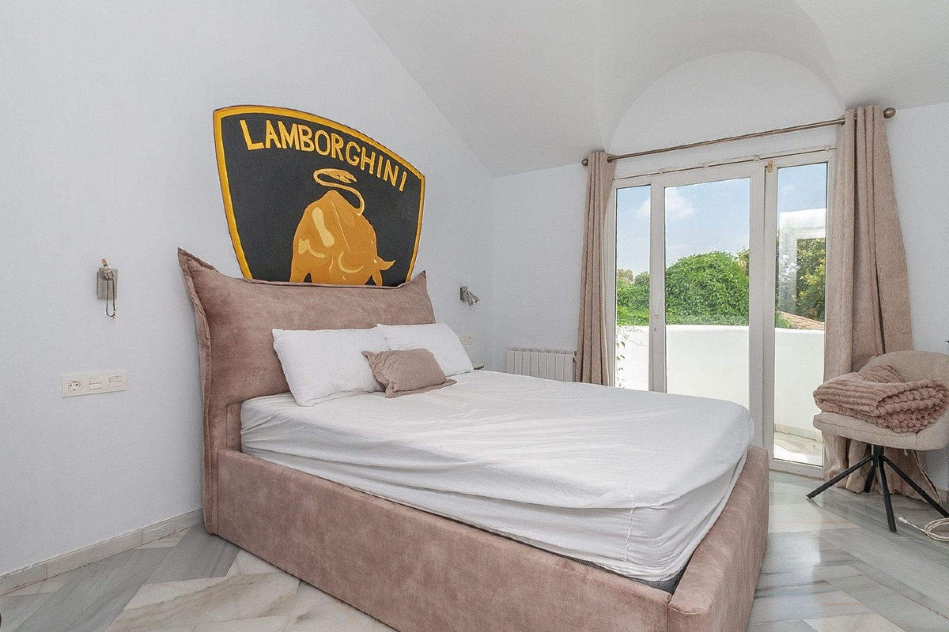 Resale - Villa - Marbella - Elviria