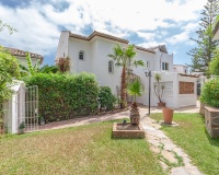 Resale - Villa - Marbella - Elviria