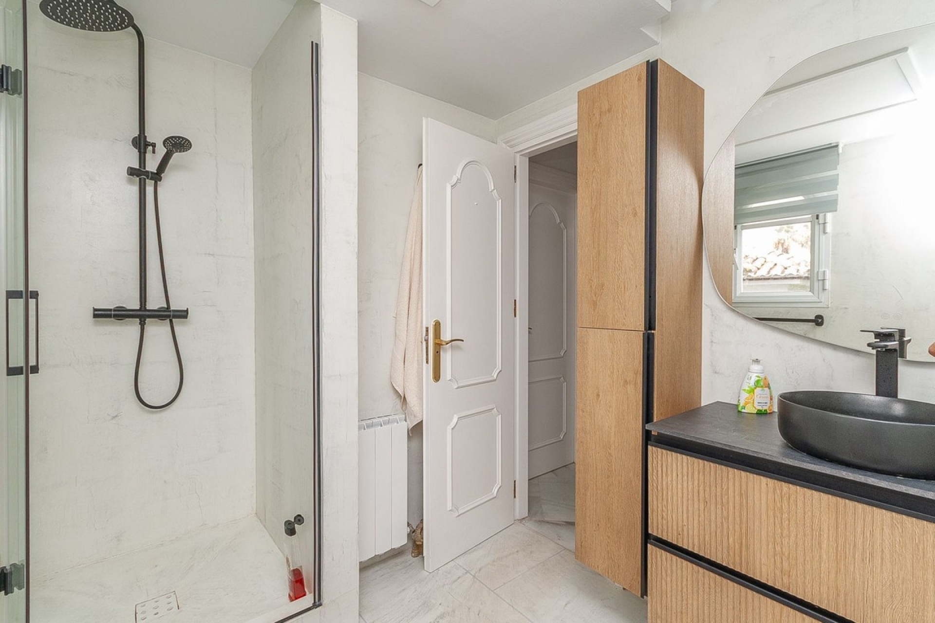 Resale - Villa - Marbella - Elviria