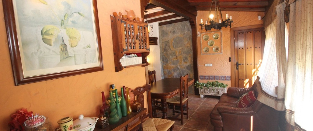 Resale - Villa - Marbella - Elviria