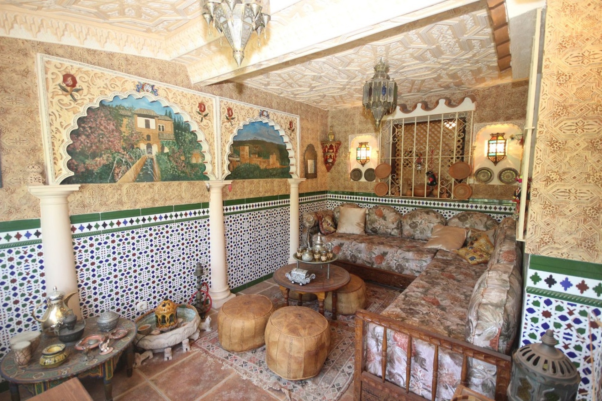 Resale - Villa - Marbella - Elviria