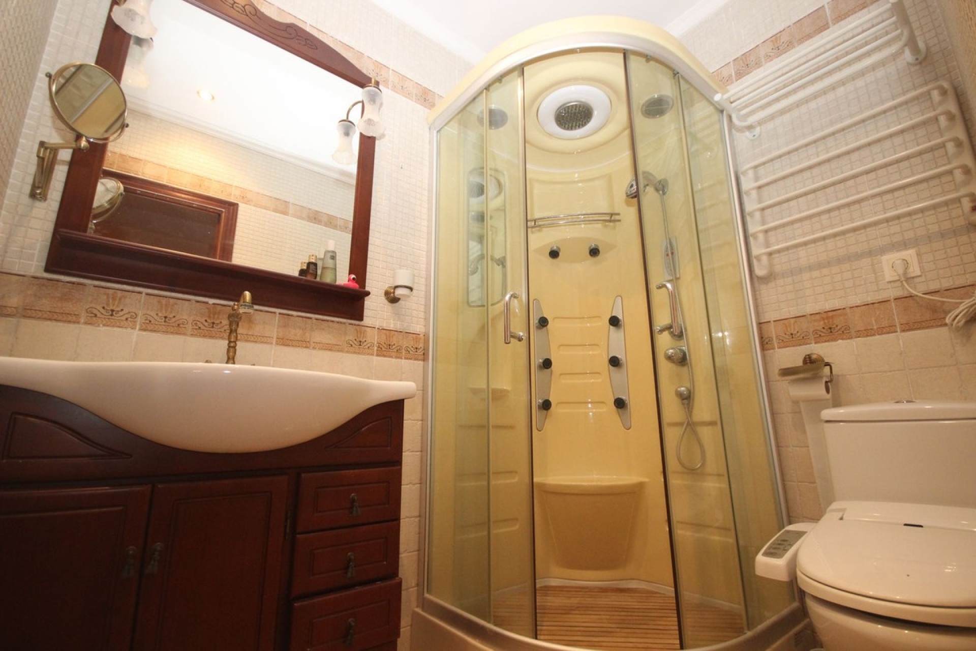 Resale - Villa - Marbella - Elviria