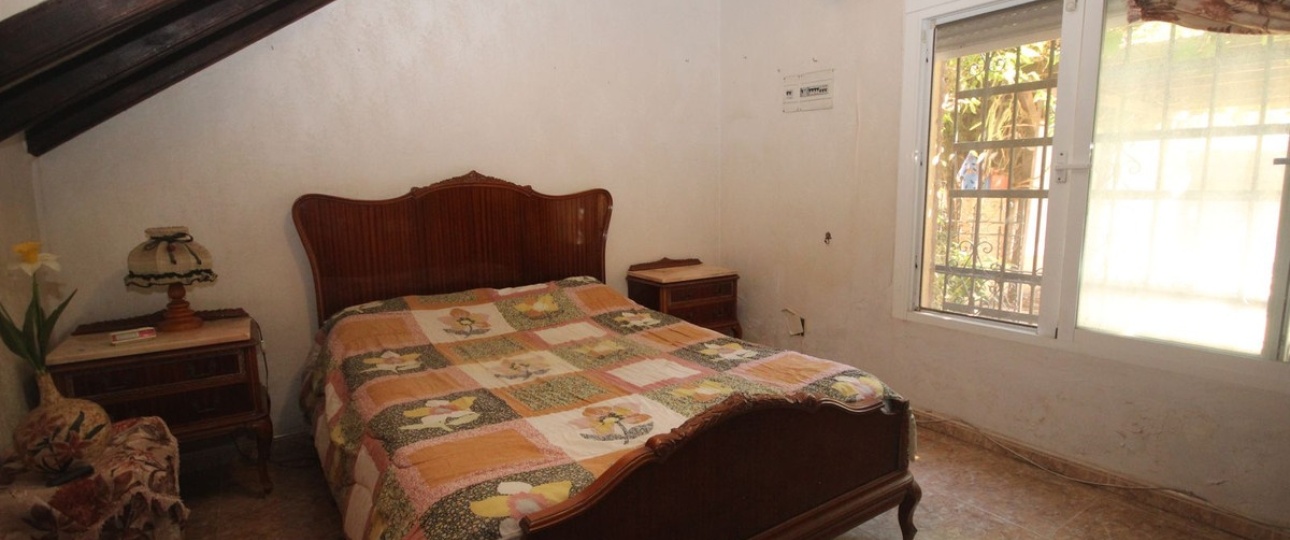 Resale - Villa - Marbella - Elviria