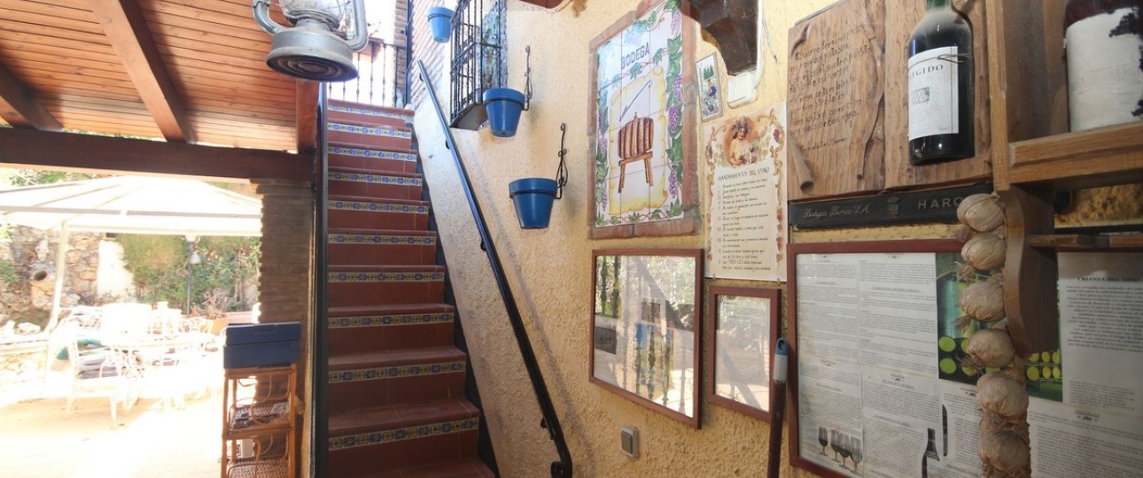Resale - Villa - Marbella - Elviria