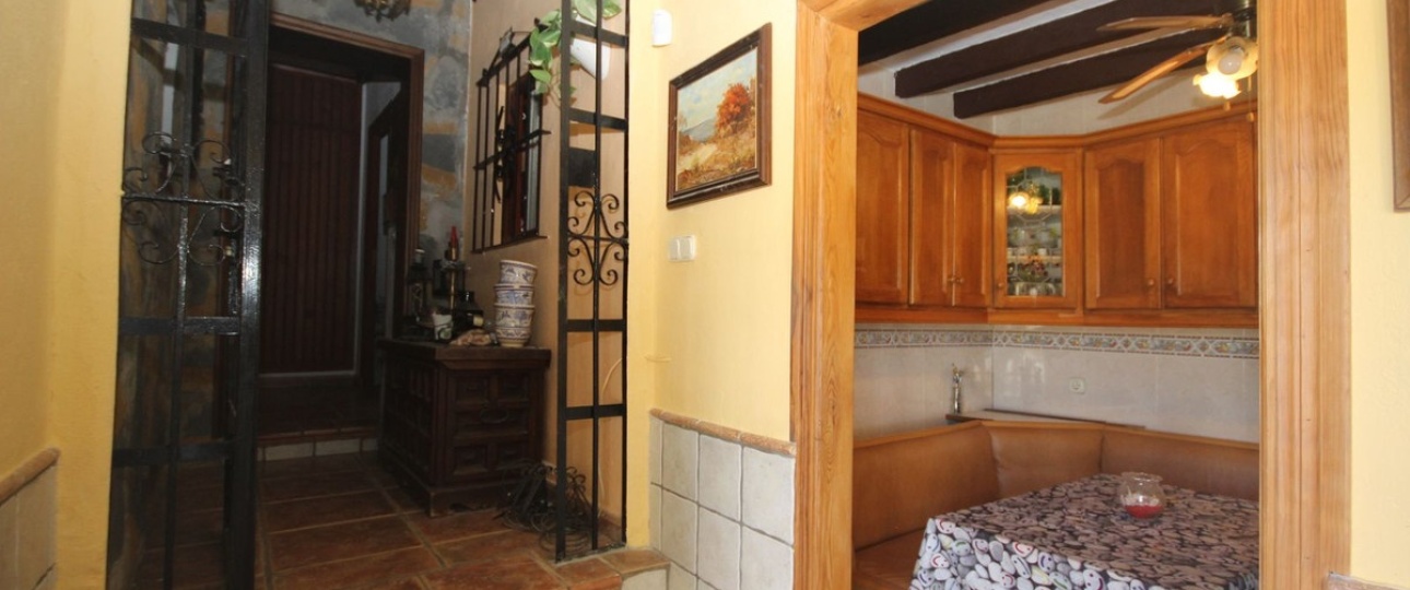 Resale - Villa - Marbella - Elviria