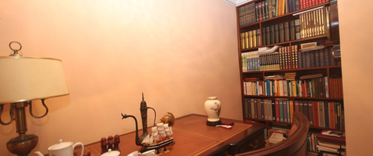 Resale - Villa - Marbella - Elviria