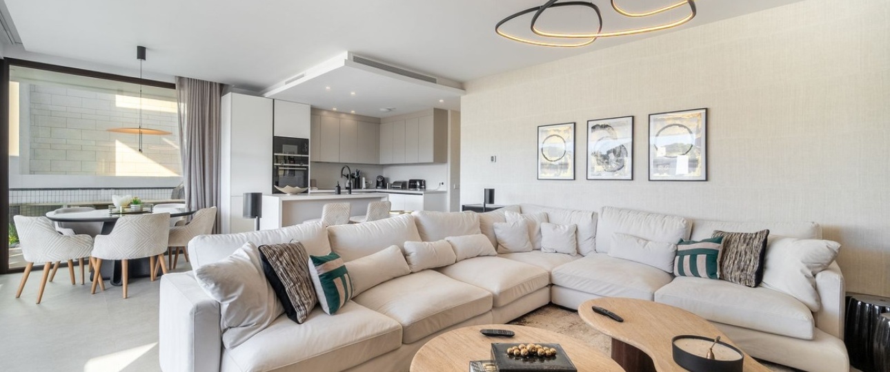 Resale - Villa - Marbella - Elviria