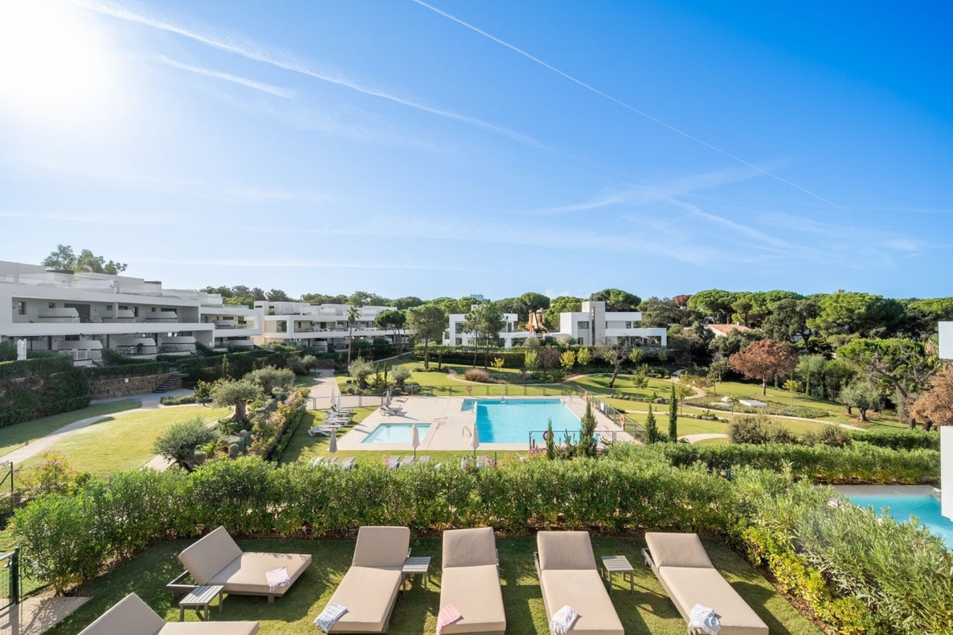 Resale - Villa - Marbella - Elviria